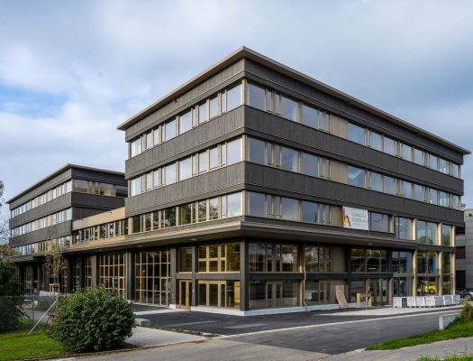 plentec-Gewerbe-Neubau-Naenikon-hero